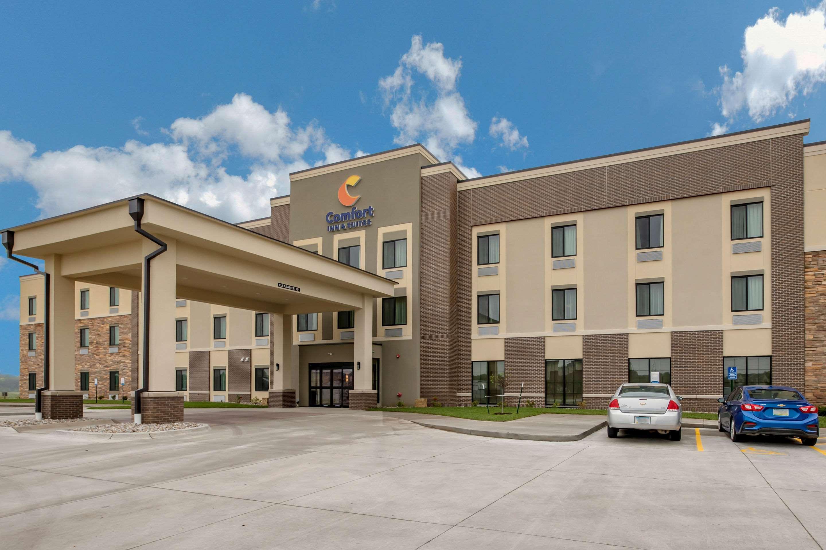 Comfort Inn & Suites Ames Near Isu Campus Eksteriør billede