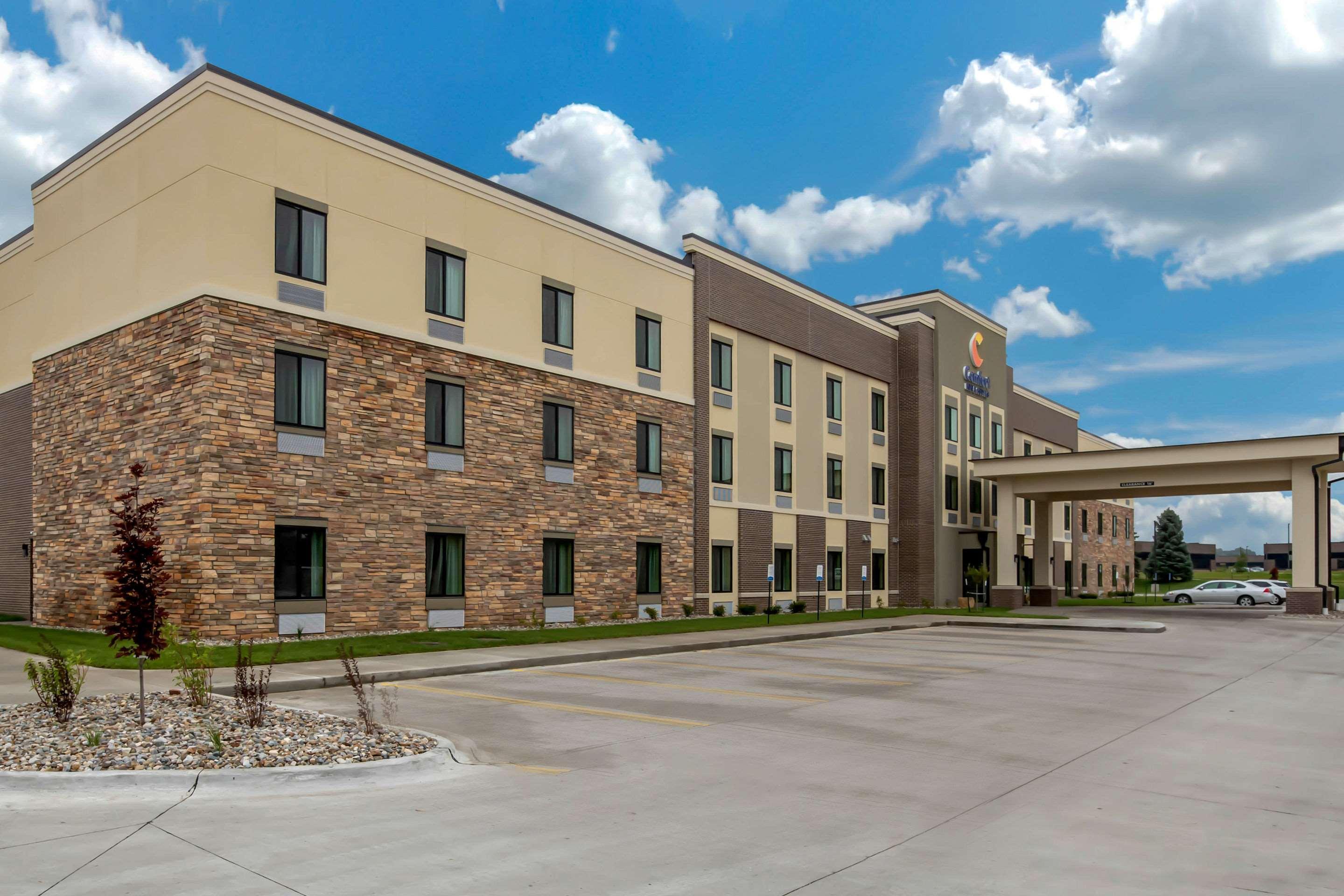 Comfort Inn & Suites Ames Near Isu Campus Eksteriør billede