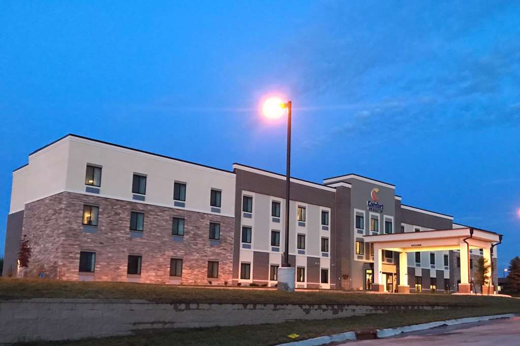 Comfort Inn & Suites Ames Near Isu Campus Eksteriør billede